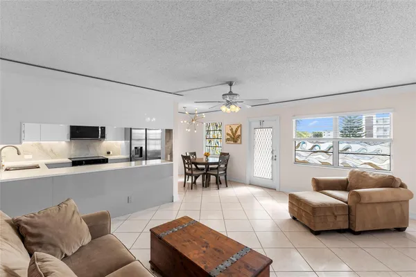 Property Slideshow image 3 of 41 | 2122 nw cambridge f 2122, Deerfield Beach, FL, 33442