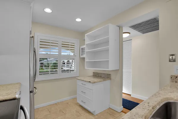 Property Slideshow image 3 of 50 | 2708 nassau bnd a2, Coconut Creek, FL, 33066