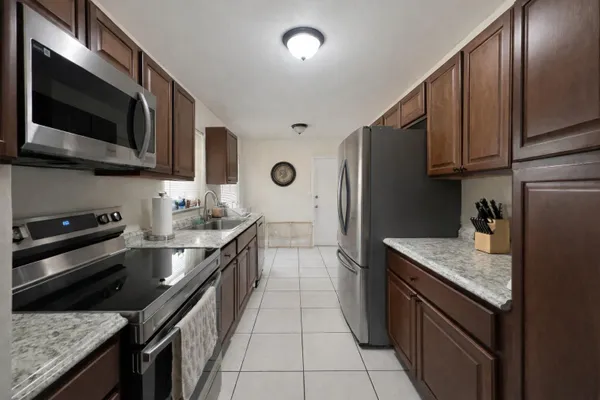 Property Slideshow image 3 of 11 | 7203 pine manor dr, Lake Worth, FL, 33467