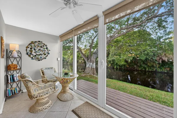 Property Slideshow image 2 of 26 | 101 nw 76th ave 102, Margate, FL, 33063