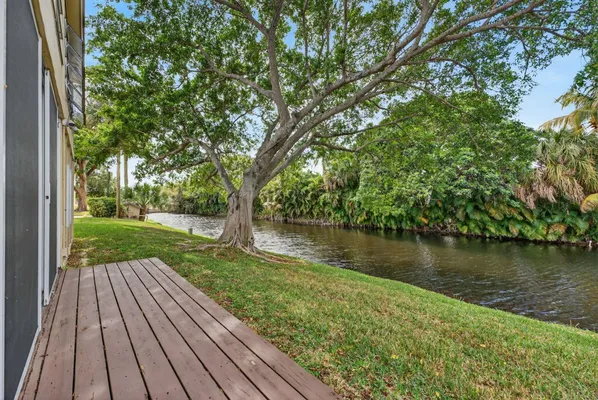 Property Slideshow image 2 of 31 | 101 nw 76th ave 102, Margate, FL, 33063