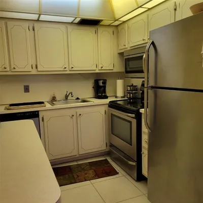 Property Slideshow image 2 of 25 | 351 markham p 351, Deerfield Beach, FL, 33442