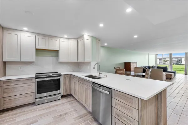 Property Slideshow image 2 of 34 | 3502 bimini ln b2, Coconut Creek, FL, 33066