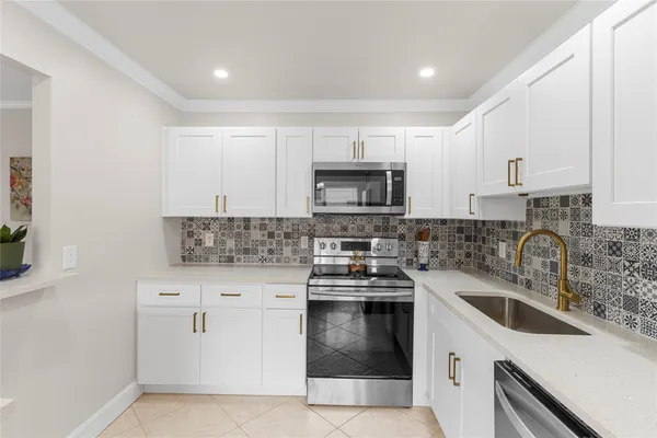 Property Slideshow image 3 of 31 | 251 seville k 251, Delray Beach, FL, 33446