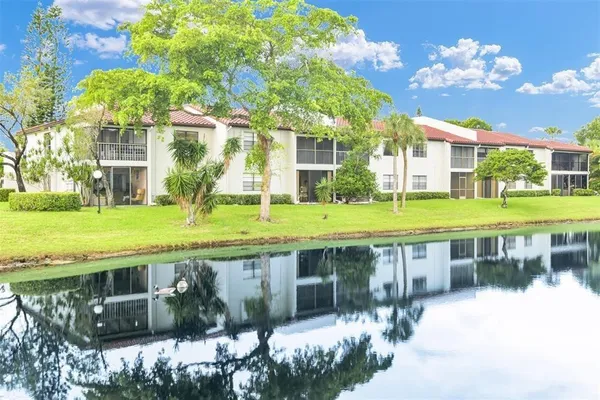 Property Slideshow image 3 of 42 | 21364 cypress hammock dr 1l, Boca Raton, FL, 33428