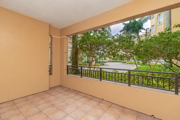 Property Slideshow image 2 of 7 | 16101 emerald estates dr 146, Weston, FL, 33331