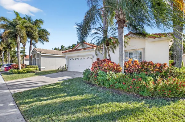 Property Slideshow image 3 of 85 | 9820 lemonwood dr, Boynton Beach, FL, 33437