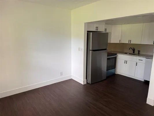 Property Slideshow image 3 of 14 | 3081 nw 47th ter 107, Lauderdale Lakes, FL, 33313