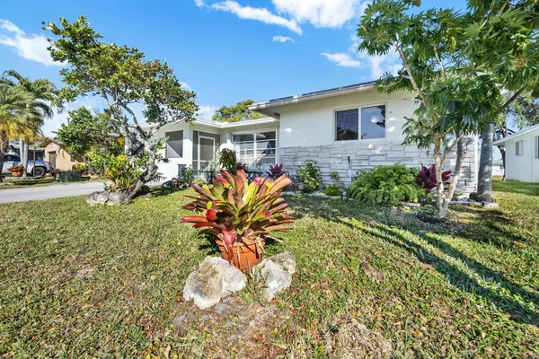 Property Slideshow image 3 of 38 | 1705 nw 69th ter, Margate, FL, 33063