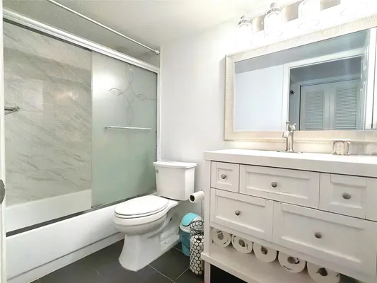 Property Slideshow image 3 of 3 | 13790 oneida dr b1, Delray Beach, FL, 33446