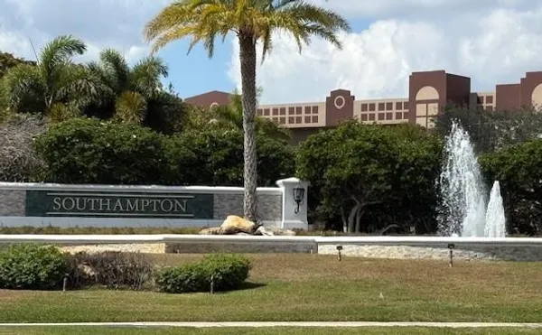 Property Slideshow image 2 of 36 | 7611 southampton ter 407, Tamarac, FL, 33321