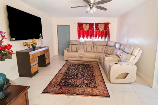 Property Slideshow image 2 of 12 | 6715 nw 12th st, Margate, FL, 33063