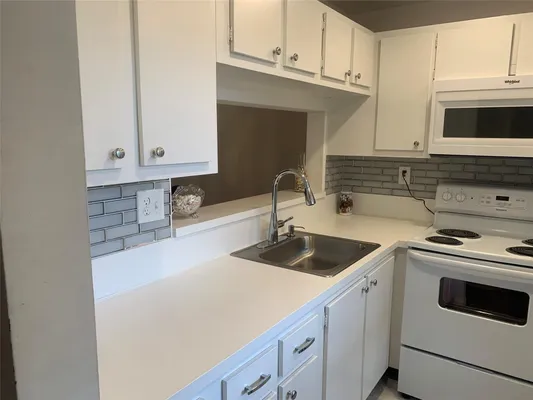 Property Slideshow image 3 of 13 | 9081 lime bay blvd 214, Tamarac, FL, 33321