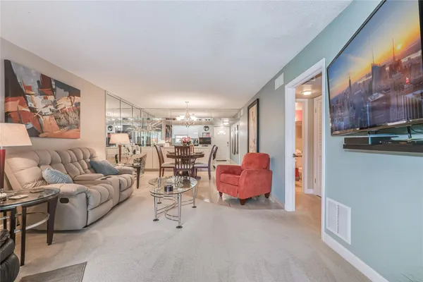 Property Slideshow image 3 of 57 | 700 s hollybrook dr 304, Pembroke Pines, FL, 33025