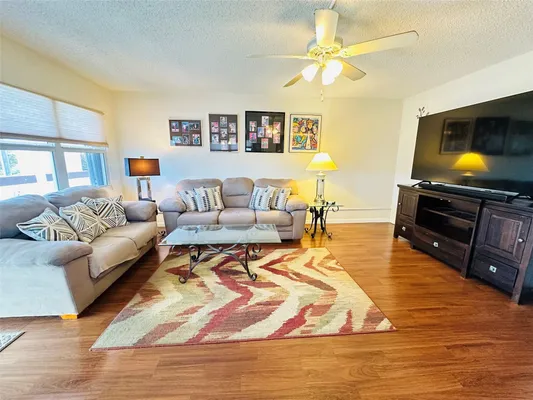 Property Slideshow image 3 of 57 | 4050 harwood 4050, Deerfield Beach, FL, 33442