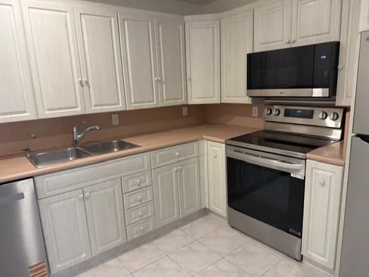 Property Slideshow image 3 of 28 | 2053 rexford c 2053, Boca Raton, FL, 33434