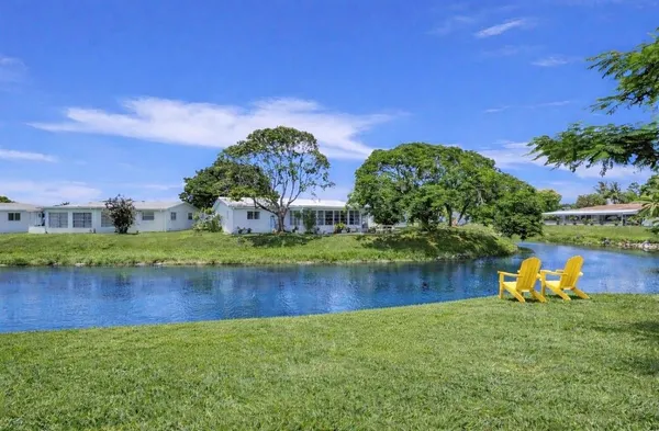 Property Slideshow image 2 of 11 | 6755 nw 15th st, Margate, FL, 33063