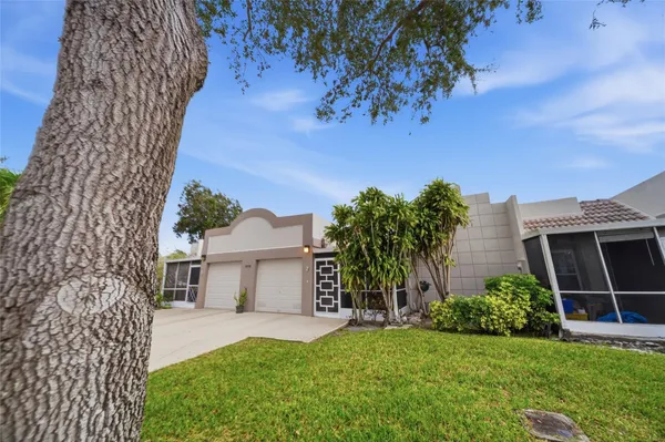 Property Slideshow image 3 of 39 | 18730 stewart cir 7, Boca Raton, FL, 33496