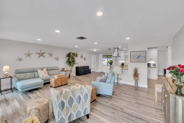 Property Slideshow image 2 of 45 | 14677 shadow wood ln, Delray Beach, FL, 33484