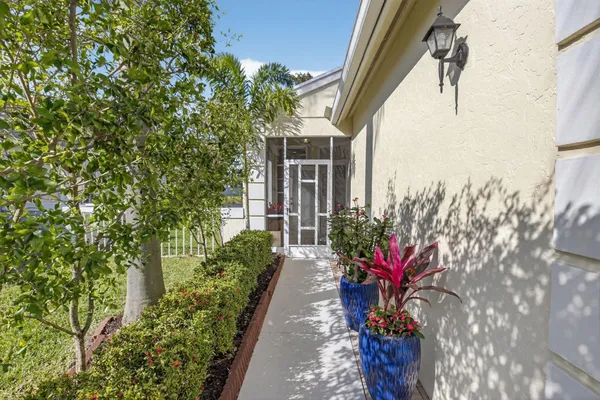 Property Slideshow image 3 of 59 | 7697 mansfield hollow rd, Delray Beach, FL, 33446