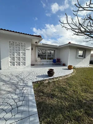Property Slideshow image 3 of 13 | 4958 nw 48th ave, Tamarac, FL, 33319