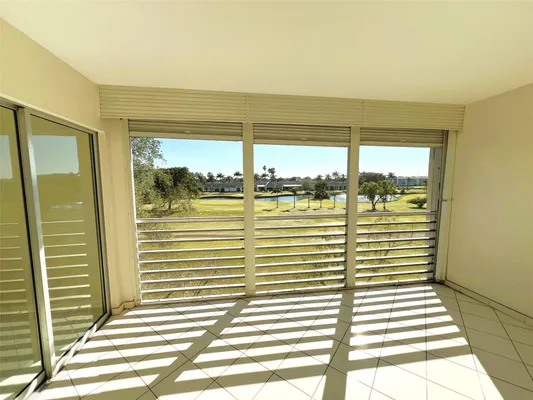 Property Slideshow image 2 of 44 | 3303 aruba way e-4, Coconut Creek, FL, 33066