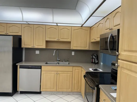 Property Slideshow image 2 of 18 | 4930 e sabal palm blvd 402, Tamarac, FL, 33319