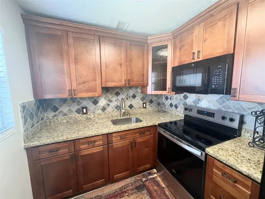 Property Slideshow image 2 of 42 | 304 oakridge q 304, Deerfield Beach, FL, 33442