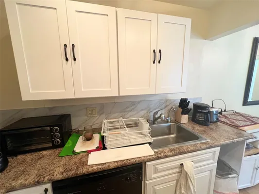 Property Slideshow image 2 of 42 | 191 markham i 191, Deerfield Beach, FL, 33442