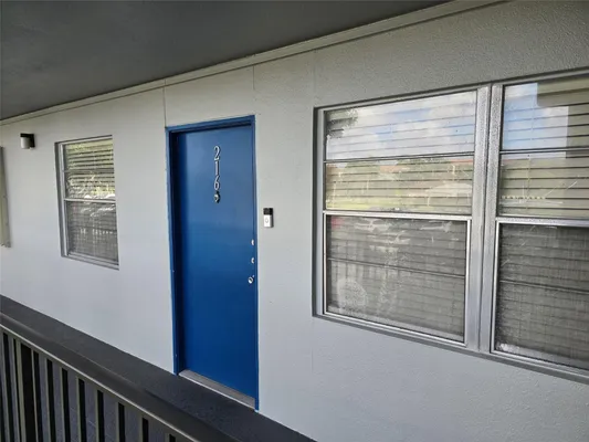 Property Slideshow image 2 of 21 | 551 sw 135 ave 216b, Pembroke Pines, FL, 33027