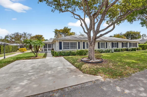 Property Slideshow image 3 of 179 | 10136 42nd ave, Boynton Beach, FL, 33436