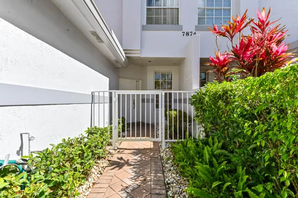 Property Slideshow image 2 of 42 | 7874 laina ln 1, Boynton Beach, FL, 33437