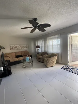 Property Slideshow image 2 of 27 | 427 grantham b b, Deerfield Beach, FL, 33442