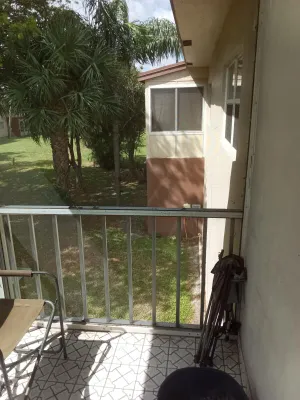 Property Slideshow image 2 of 5 | 7600 nw 5th ct 202, Margate, FL, 33063