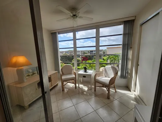 Property Slideshow image 2 of 58 | 230 ne 26th ave 408, Boynton Beach, FL, 33435