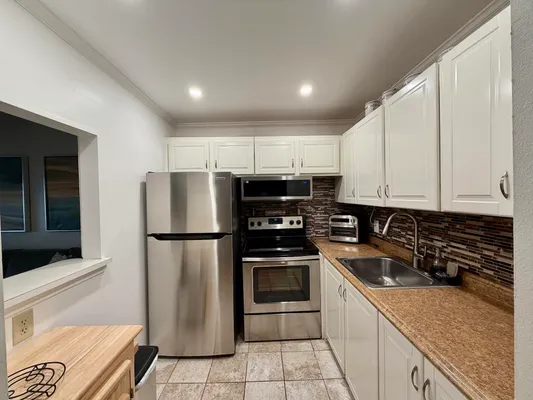 Property Slideshow image 3 of 26 | 335 durham cir j, Deerfield Beach, FL, 33442