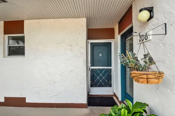 Property Slideshow image 3 of 37 | 4 n greenway vlg vlg 206, Royal Palm Beach, FL, 33411