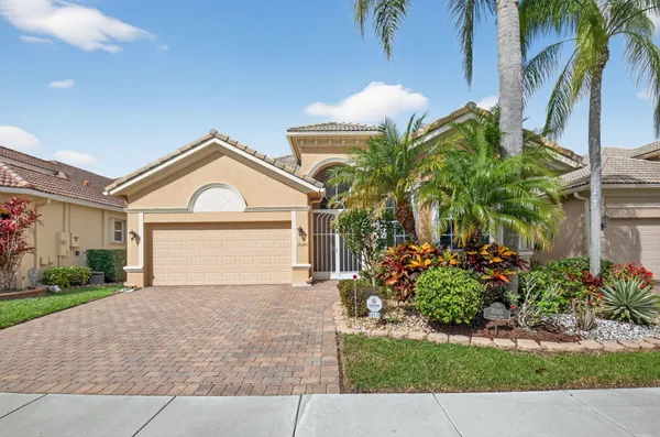 Property Slideshow image 2 of 87 | 10145 armani dr, Boynton Beach, FL, 33437