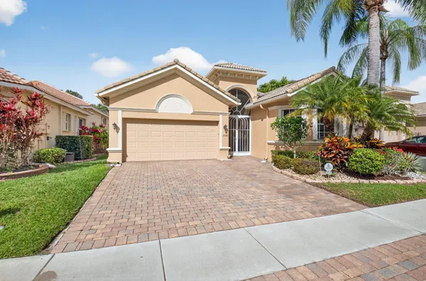 Property Slideshow image 3 of 87 | 10145 armani dr, Boynton Beach, FL, 33437