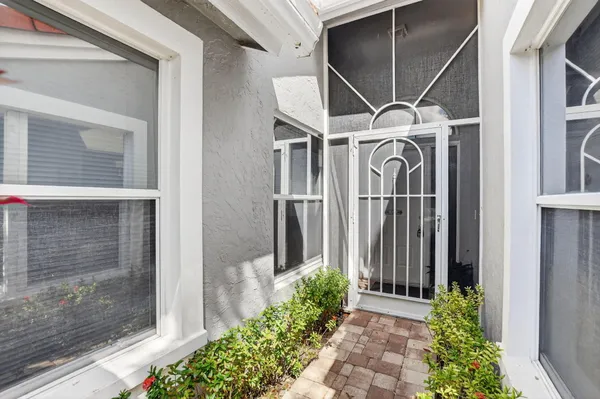 Property Slideshow image 3 of 68 | 7203 summer tree dr, Boynton Beach, FL, 33437