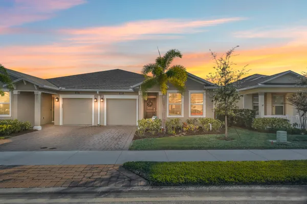 Property Slideshow image 2 of 30 | 6187 red maple mnr, Vero Beach, FL, 32966