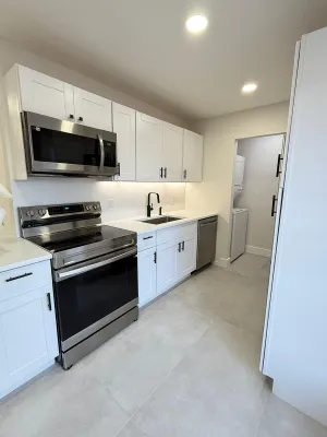 Property Slideshow image 2 of 23 | 316 cape cod cir, Greenacres, FL, 33467