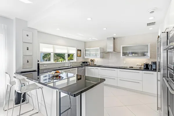 Property Slideshow image 3 of 46 | 200 macfarlane dr n-406, Delray Beach, FL, 33483