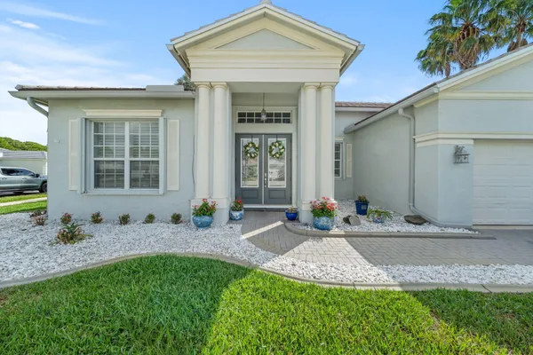 Property Slideshow image 2 of 50 | 261 sw lake forest way, Port St. Lucie, FL, 34986
