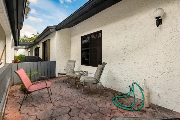 Property Slideshow image 3 of 29 | 10074 hickorywood pl, Boynton Beach, FL, 33437