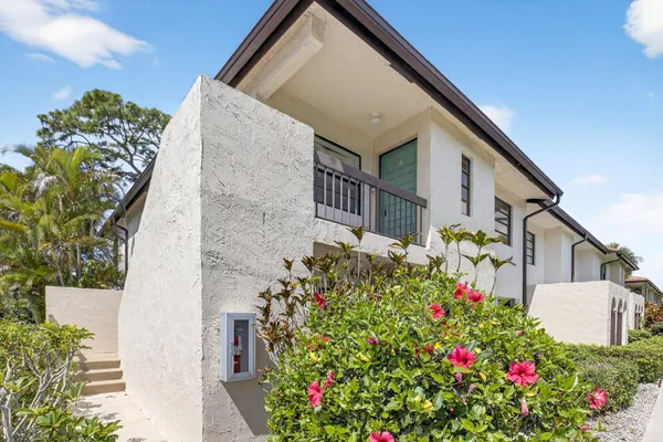 Property Slideshow image 3 of 36 | 21691 cypress rd 16b, Boca Raton, FL, 33433