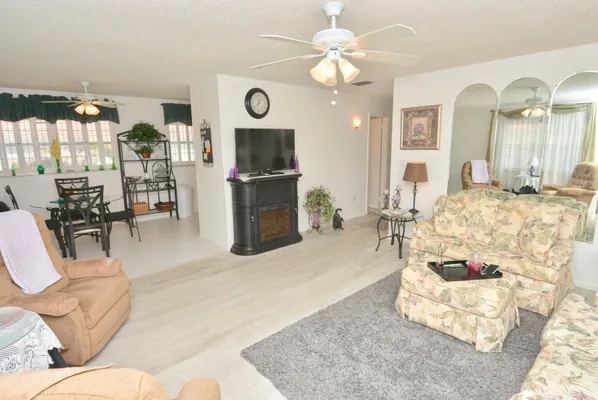 Property Slideshow image 3 of 33 | 1225 nw 21st st 309, Stuart, FL, 34994