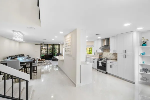 Property Slideshow image 3 of 61 | 5294 10th fairway dr, Delray Beach, FL, 33484