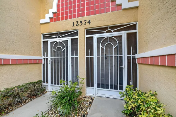 Property Slideshow image 2 of 59 | 12574 crystal pointe dr c, Boynton Beach, FL, 33437