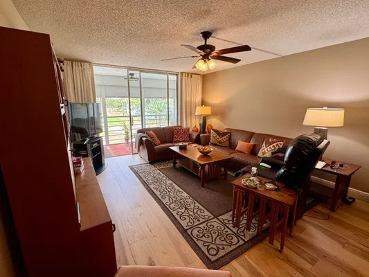 Property Slideshow image 2 of 64 | 6698 10th ave 401, Greenacres, FL, 33467